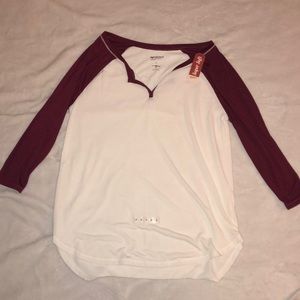 Long sleeve tee